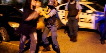 Frente al suicidio del femicida de Guadalupe, investigan al policía que lo custodiaba.