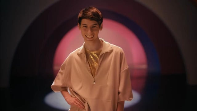 Nicolás fue uno de los ganadores para formar parte del nuevo videoclip de Tini Stoessel.