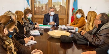 Desde Julio los docentes cobrarán $60 mil de salario mínimo