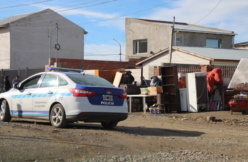 Detuvieron a una mujer por intentar recuperar su casa usurpada en Río Gallegos