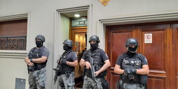 La Justicia ordenó un allanamiento en Colón al 1700 como parte de la pesquisa.