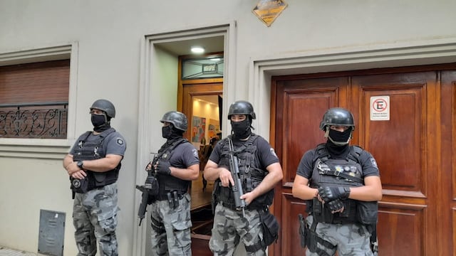 La Justicia ordenó un allanamiento en Colón al 1700 como parte de la pesquisa.