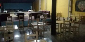 El bar había sido clausurado el domingo.