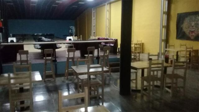 El bar había sido clausurado el domingo.