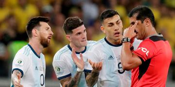 La Selección Argentina tiene nueve jugadores al límite de amarillas.