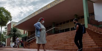 Solidaridad para con Lionel: el bebé que nació prematuro y su madre falleció en la cesárea por complicaciones con el COVID-19.