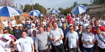 Ángel Giano recorre los barrios de Concordia.
