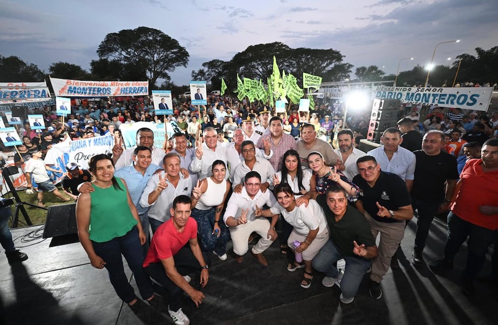 Leales tiene nuevo corredor seguro: Jaldo inauguró la 323 y el cruce con la 306