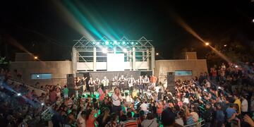Noche de cumbia en el Anfiteatro