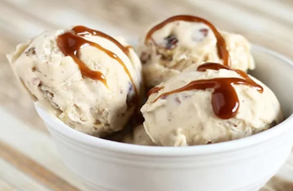 Cómo hacer helado de banana split vegano con solo 4 ingredientes