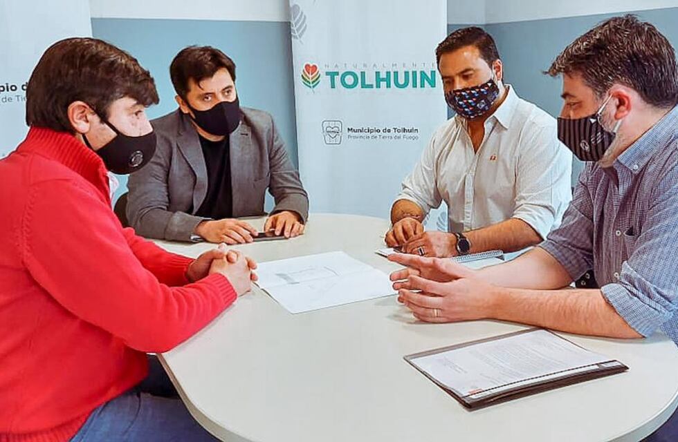 Tolhuin: se evalúa la ampliación de servicios de agua y cloacas