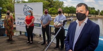 Bertellys durante la bendición de aguas en el Balneario.