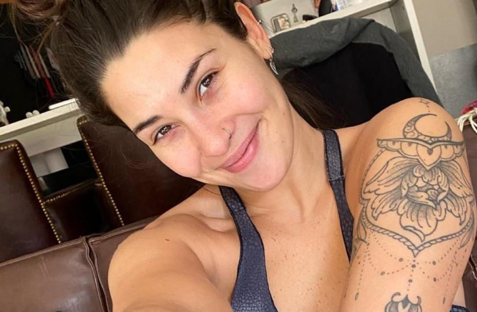 Ivana Nadal tomó el sol sin ropa y al límite de la censura