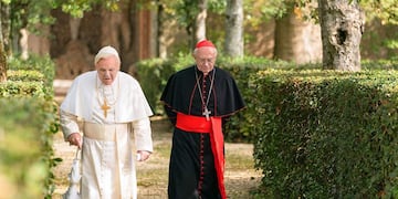 Los dos papas. Estrenada en Netlix en 2019, dirigida por Fernando Meirelles (Ciudad de Dios) y protagonizada por Anthony Hopkins y Jonathan Pryce.