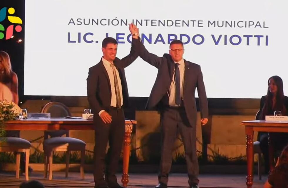 Leonardo Viotti asumió como intendente de Rafaela