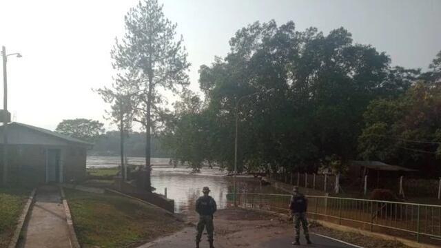 Inundaciones en Alba Posse: el río Uruguay continúa descendiendo y los vecinos afectados se preparan para regresar a sus hogares