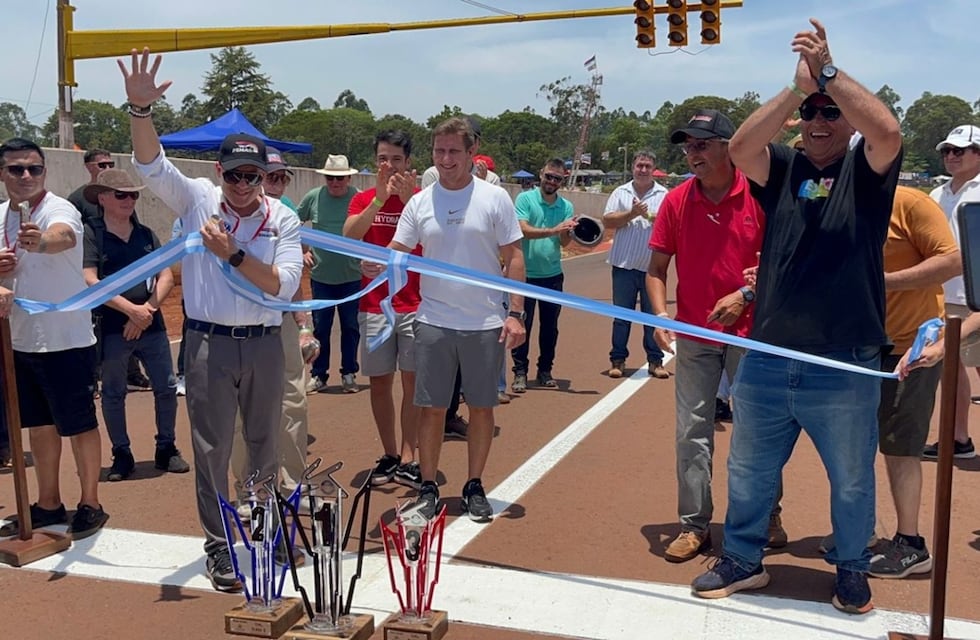 Eldorado vivió un cierre histórico del Misionero de Pista con el estreno de su autódromo asfaltado