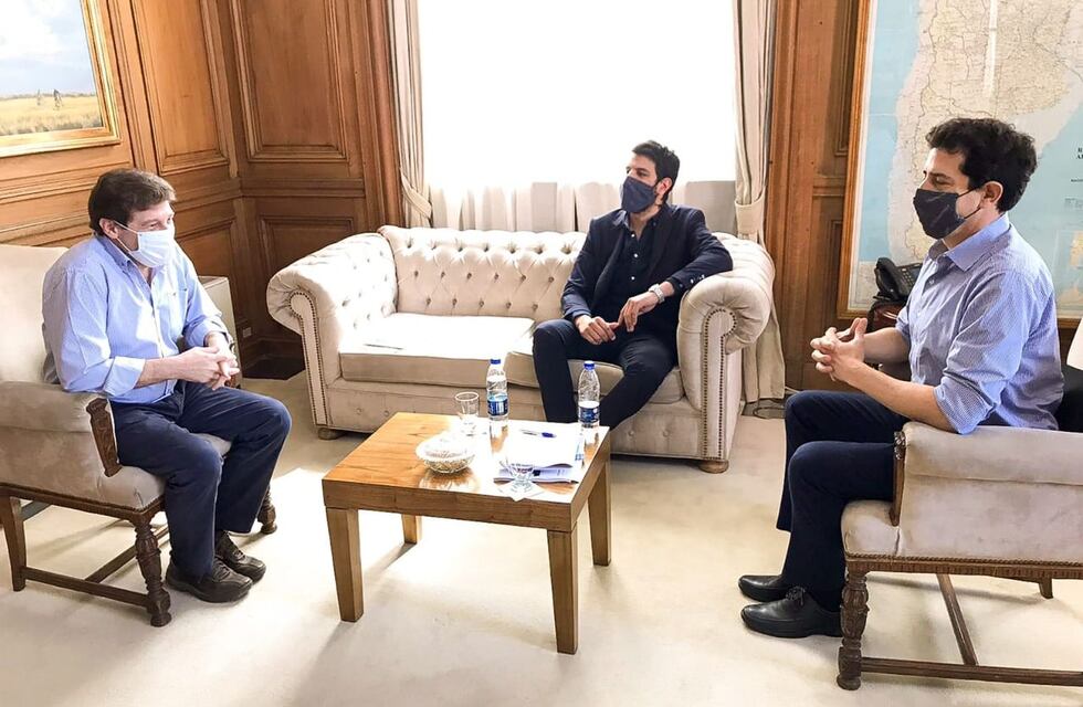 El gobernador Melella se reunió con el ministro De Pedro