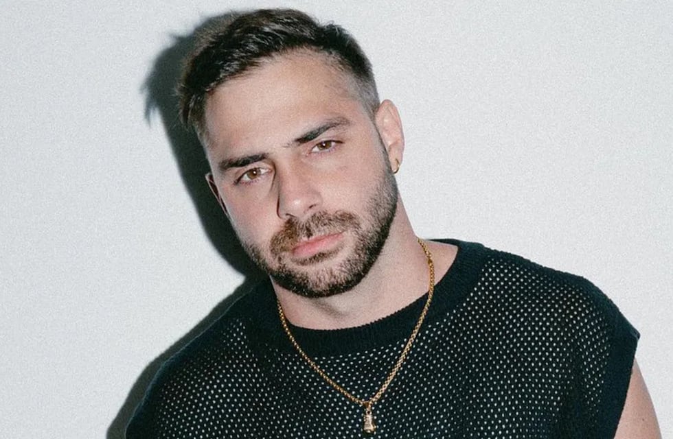 ¡No se esconden más! La ex de un jugador de la Selección Argentina confirmó su romance con Grego Rossello