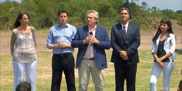 Durante la última visita a la provincia, el Presidente entregó viviendas en la localidad de La Leonesa.