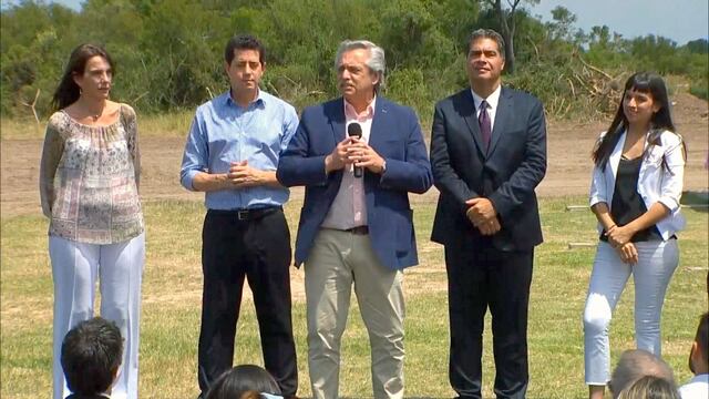 Durante la última visita a la provincia, el Presidente entregó viviendas en la localidad de La Leonesa.