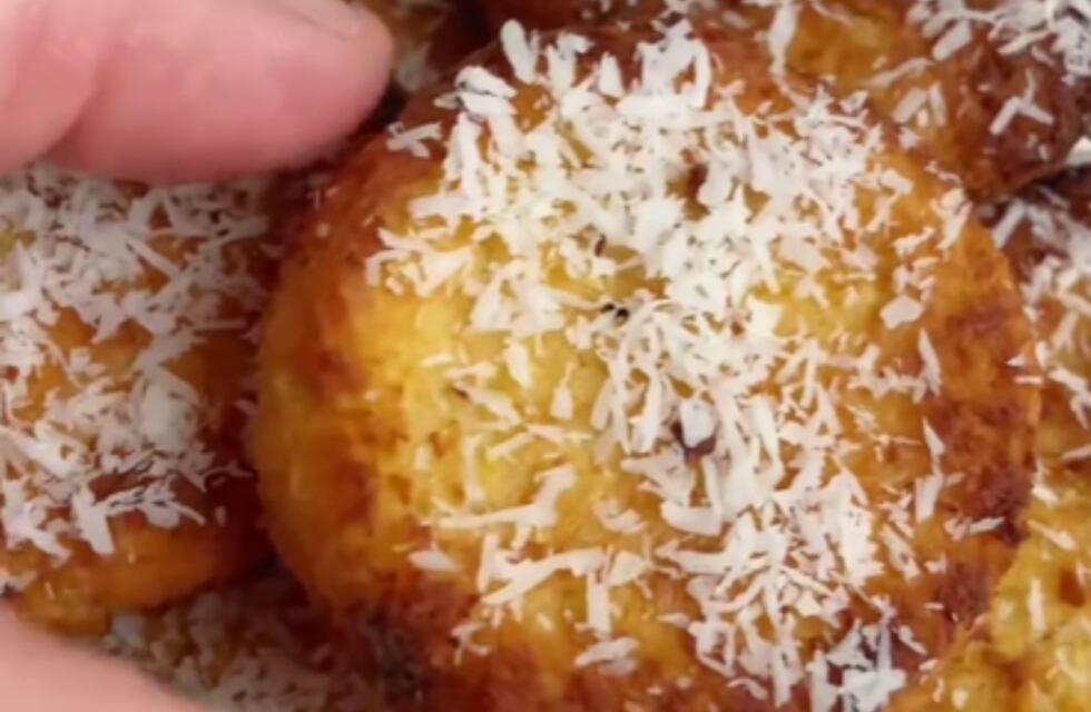 Cómo hacer galletitas de coco sin harina: receta con solo 4 ingredientes y lista en minutos