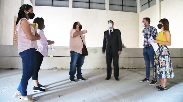 Capitanich junto a sus funcionarios recorrió las intalaciones.