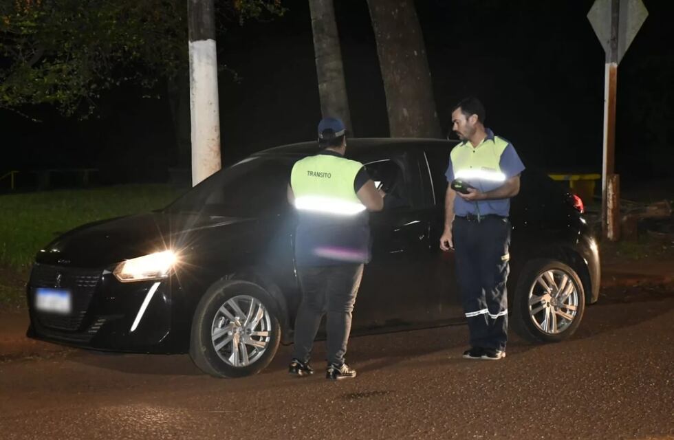 Eldorado: retuvieron vehículos e interceptaron conductores alcoholizados en operativos de control
