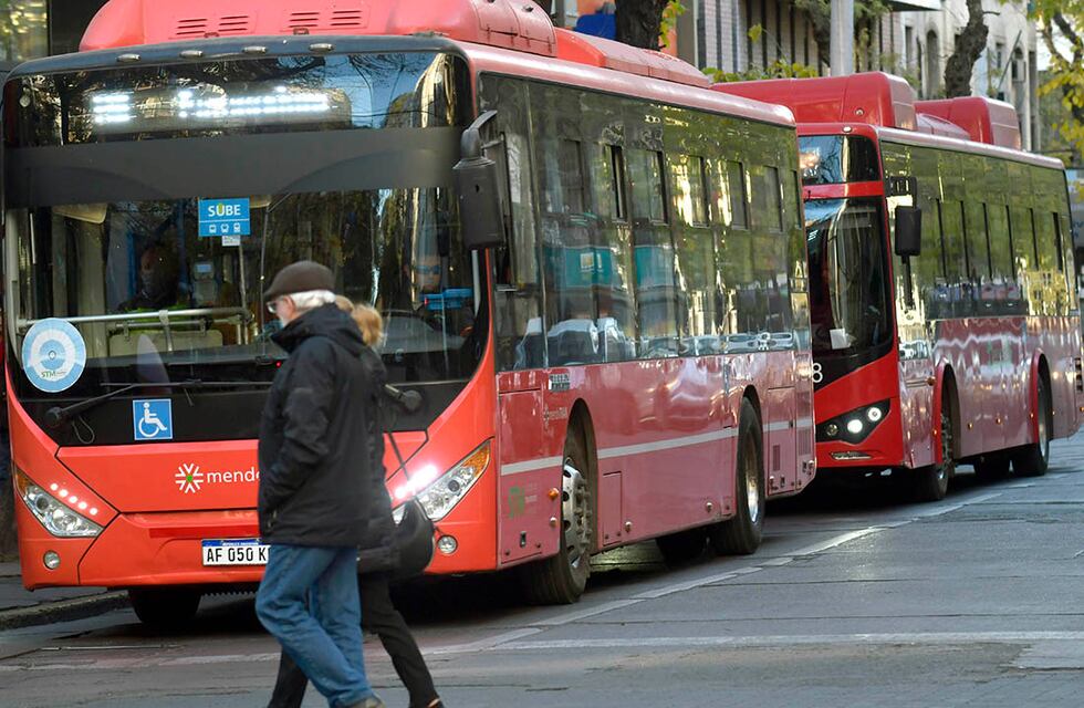 Transporte en Mendoza: viajar en colectivo es más caro desde este jueves