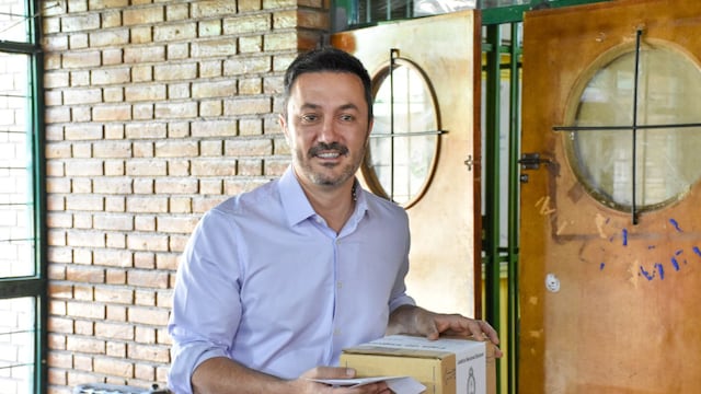 Votó el candidato a vicepresidente Luis Petri: “Se vio mucha campaña sucia”. Foto: Gentileza.