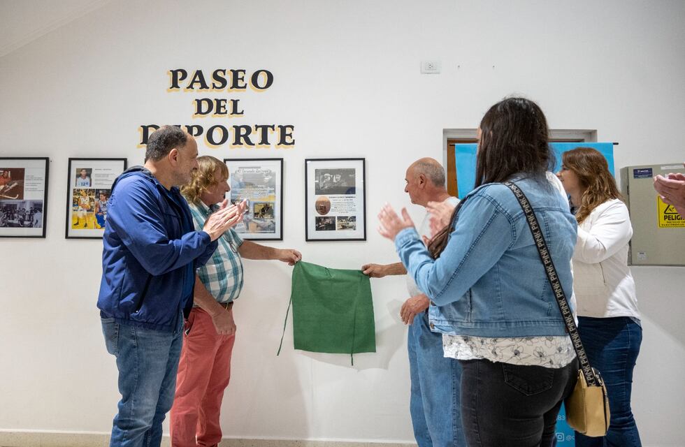 Homenaje a Segundo “Cholo” Taraborelli en el Polideportivo de Tres Arroyos