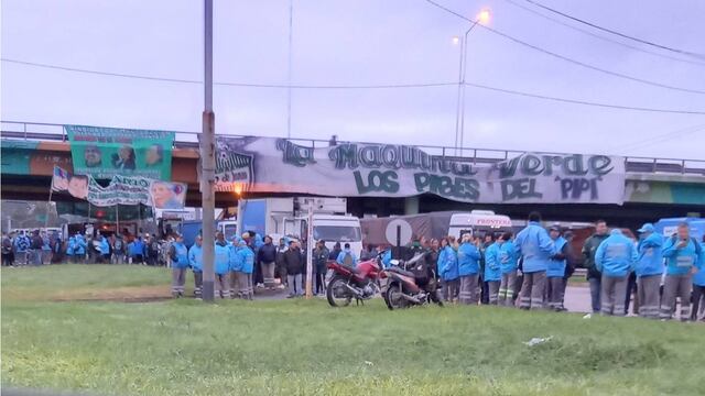 Diferentes sindicatos se concentraron en uno de los principales accesos de la zona oeste.