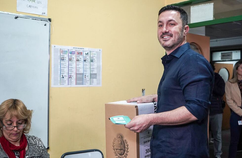 Votó el candidato a vicepresidente, Luis Petri y aseguró que Patricia Bullrich vendrá a Mendoza