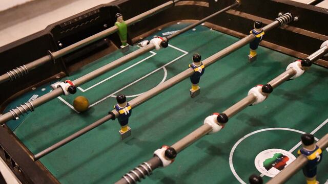 Primer Torneo de Liga Mendocina de metegol en el Polideportivo de La Colonia, Junín.