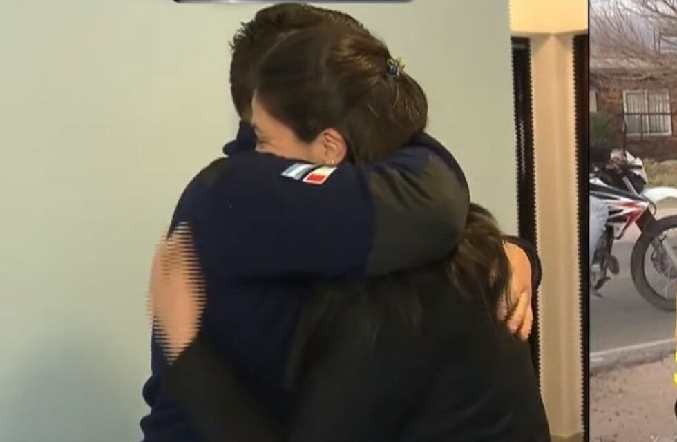 La historia de Nicolás Agüero, el bombero cordobés que peleó contra el fuego pese al deceso de su abuela