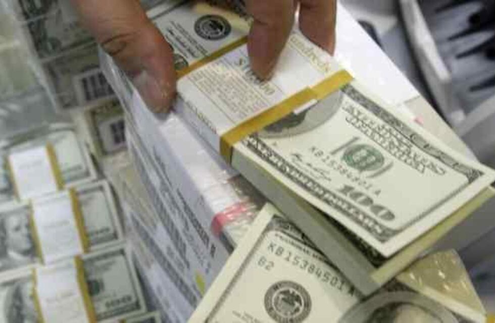 Dólar blue en Rosario: la divisa remonta en el mes del balotaje ¿A cuánto se consigue?