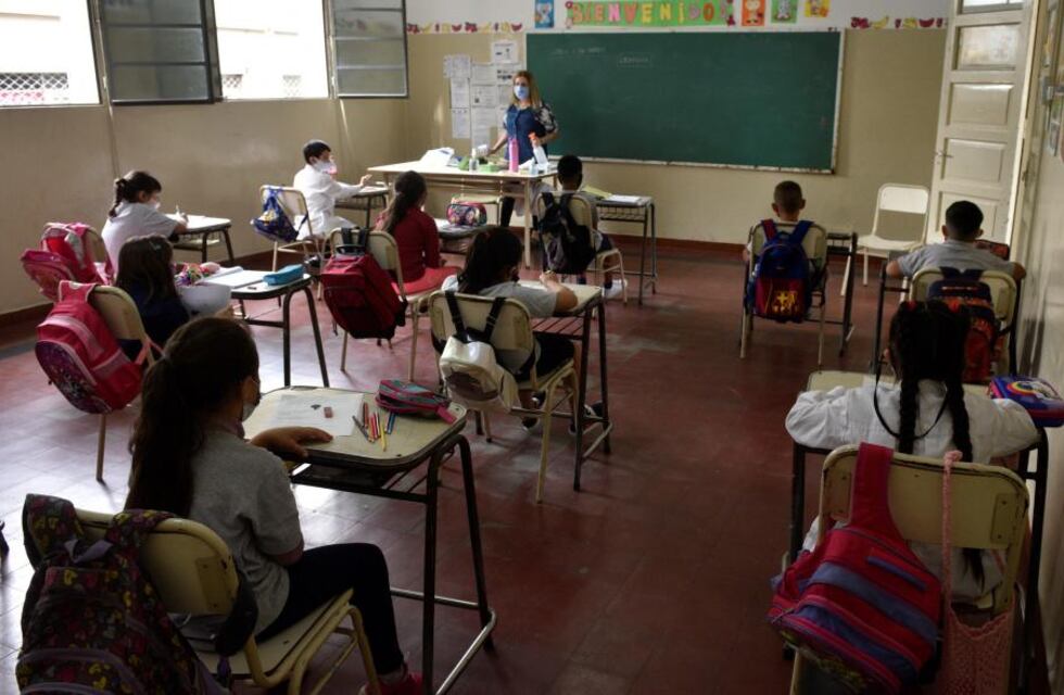 Los docentes bonaerenses, preocupados por el avance del coronavirus y las clases presenciales