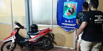 Terminó detenido tras intentar comercializar una motocicleta robada.
