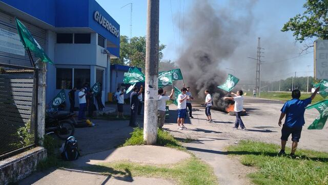 Siguen las protestas en Guerrero Motos