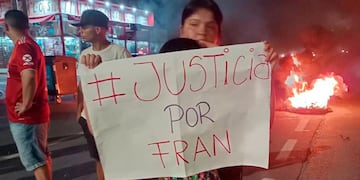La pequeña de tres años murió al recibir una bala perdida.