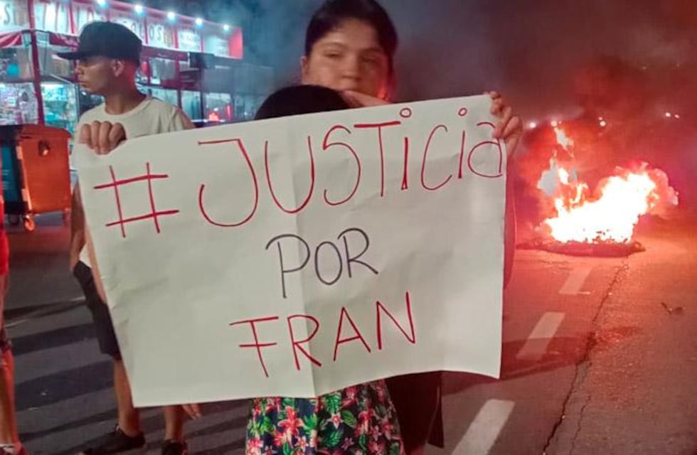 La familia de la nena que murió por una bala perdida marchó en Córdoba para pedir justicia