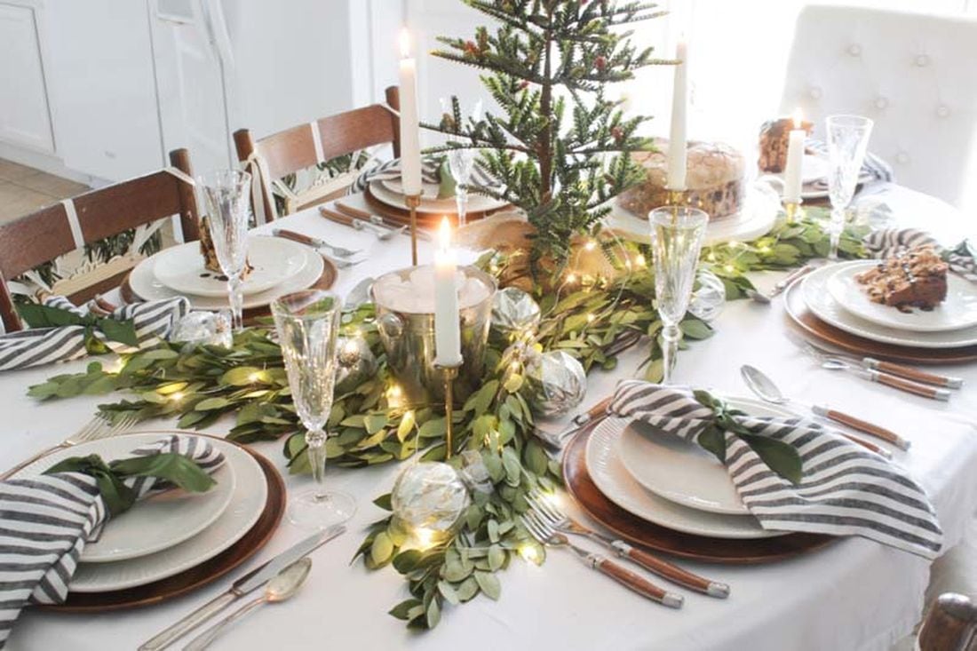 Los colores neutros y los colores metálicos crecen en tendencia para las mesas navideñas de este año (Foto: @pinterest)