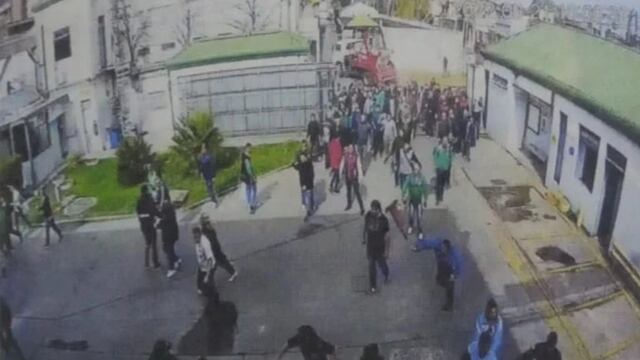 Sindicalistas de Camioneros protagonizaron un violento ataque contra una empresa en Avellaneda