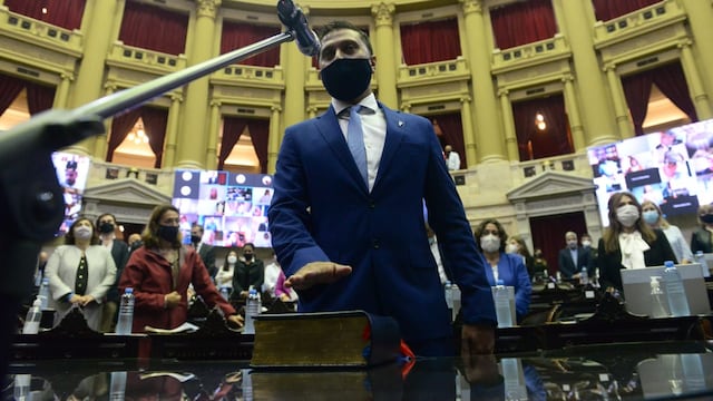 Sergio Massa le tomó juramento al nuevo diputado nacional por Mendoza Eber Pérez Plaza. Asumió en remplazo del reciente renunciado Bermejo. Gentileza Cámara de Diputados