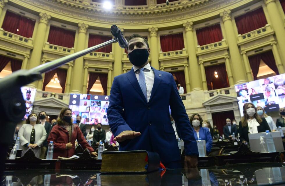 Eber Pérez Plaza juró como diputado nacional en remplazo de Bermejo