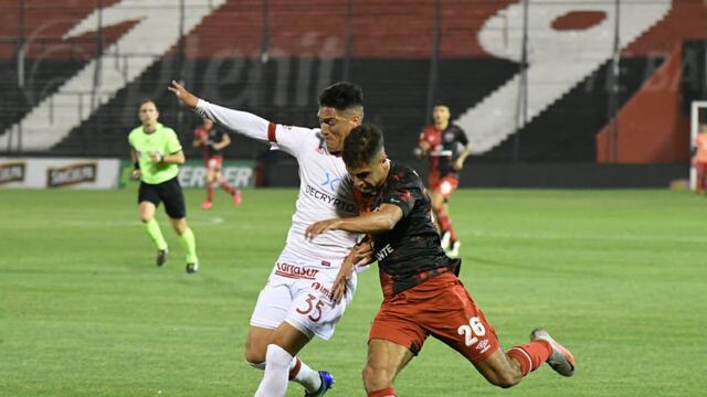 Newell's y Huracán se miden en el Coloso del Parque Independencia por la fecha 13 de la Liga Profesional de Fútbol. (@Newells)
