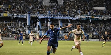 Atlético cayó como local ante Ferro por 2 a 1