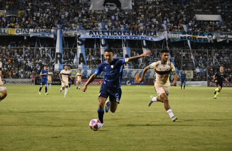 Atlético perdió el invicto ante Ferro