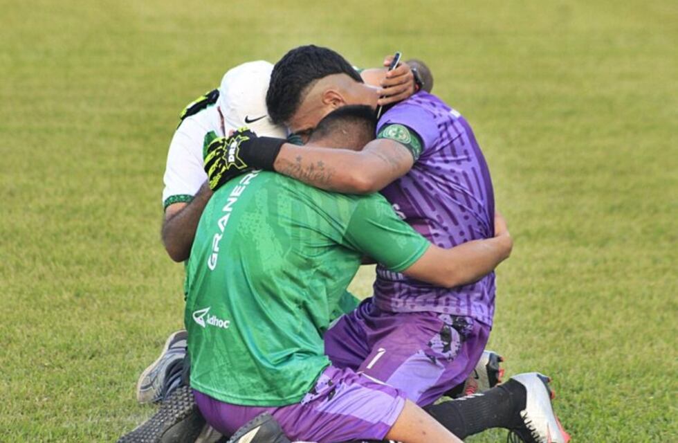 Resumen del partido: Club Social y Deportivo Graneros 3 Sportivo Pocitos en Salvador Mazza 2