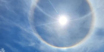 El halo solar desde San José de La Dormida este domingo. (El Diario del Pueblo)